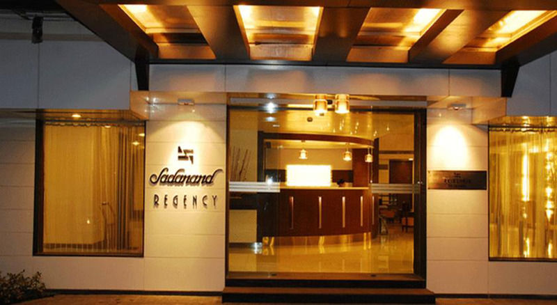 萨达南辛吉瓦提巴纳尔法布酒店 Pimpri-Chinchwad 外观 照片